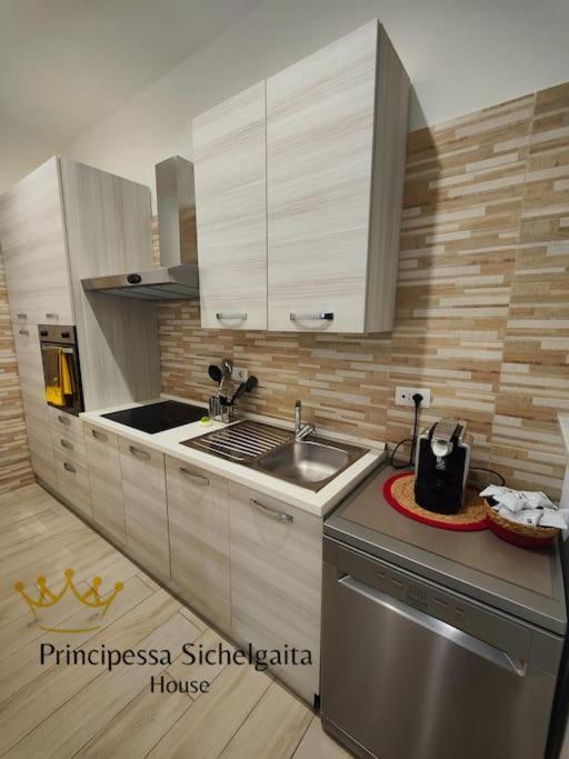 Вилла Principessa Sichelgaita House Салерно Экстерьер фото